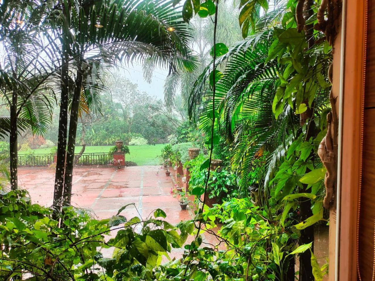 La Franklin Hotel Bhubaneswar Extérieur photo