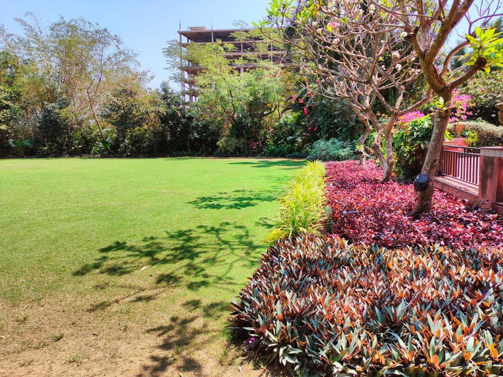 La Franklin Hotel Bhubaneswar Extérieur photo