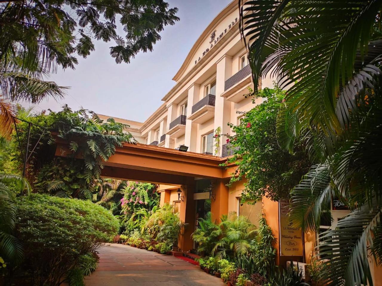 La Franklin Hotel Bhubaneswar Extérieur photo