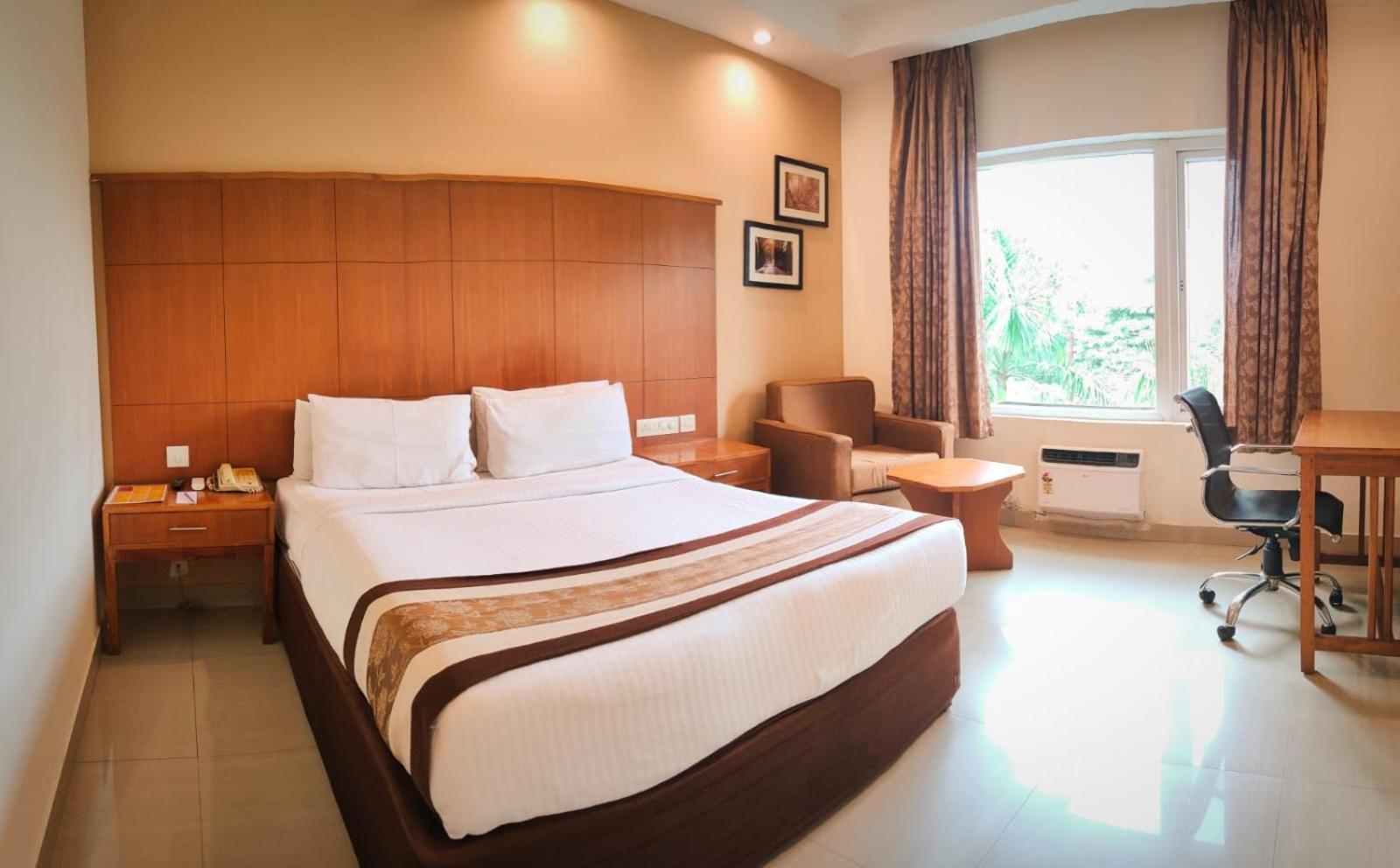 La Franklin Hotel Bhubaneswar Extérieur photo